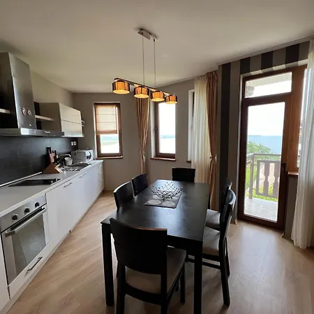 Saint Thomas Village Апарт-отель Созополь