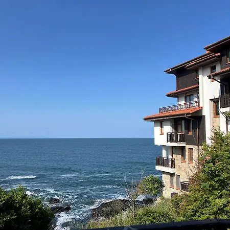 アパートホテル Saint Thomas Village 4*