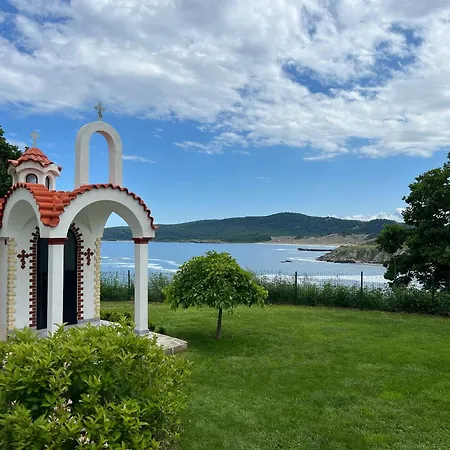 Saint Thomas Village アパートホテル ソゾポル